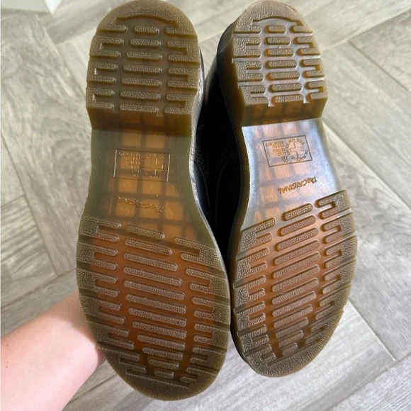 Dr. Martens 1460 Women’s Black Leather Boots Size 10 - Picture 5 of 10